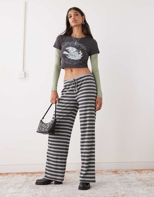 Wide leg pants in black and white stripe-Multi