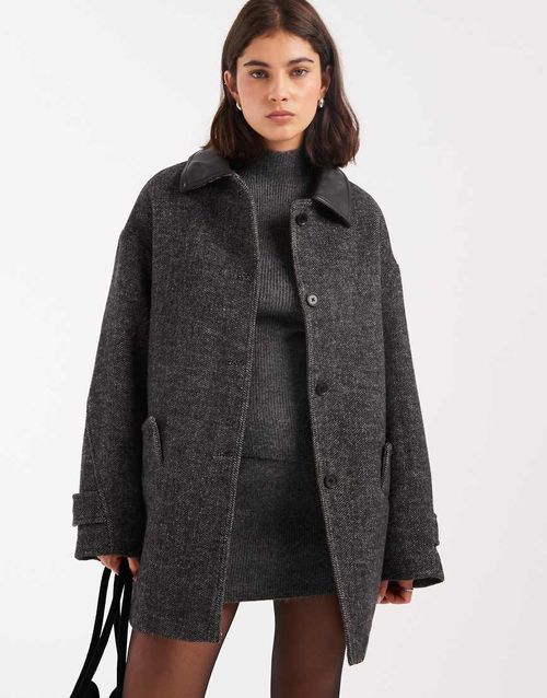 Wool blend textured jacket with collar in herringbone-Black