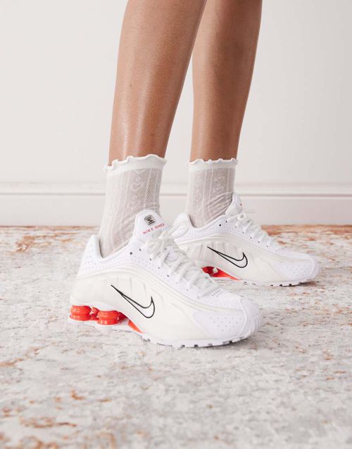 Shox R4 sneakers in white and red