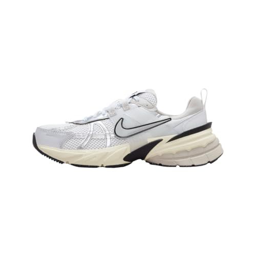 NIKE Women's Sneaker