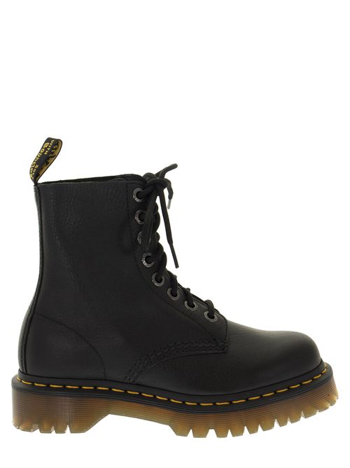 Boots Men color Black