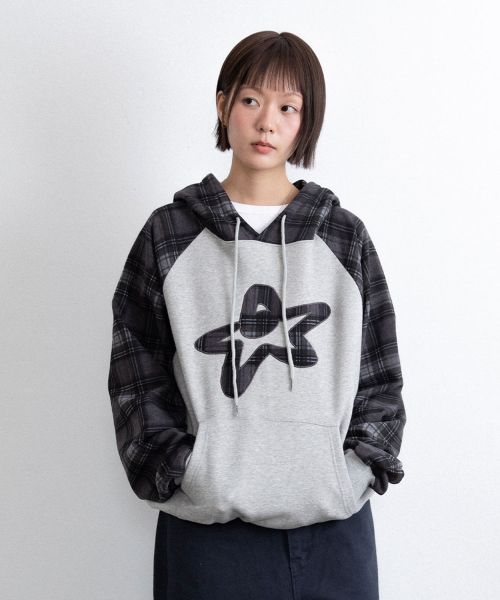 STAR LOGO CHECK RAGLAN HOODIE_GREY
