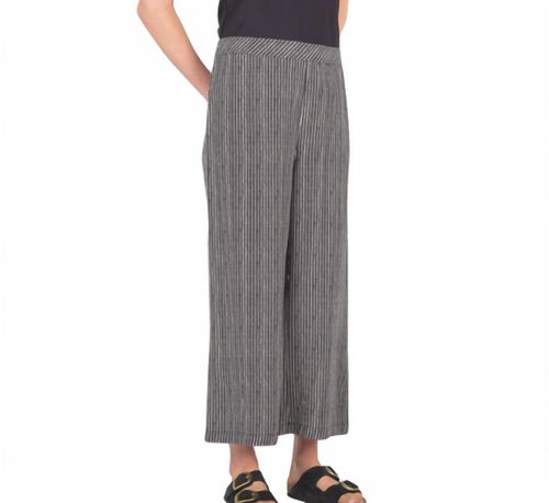 Pull On Print Crop Pant In Natural Black