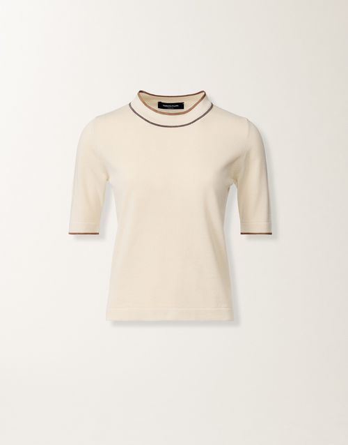Organic cotton T-shirt, butter and wicker