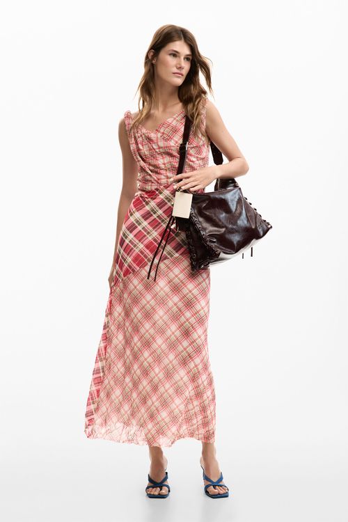 Checkered strap dre