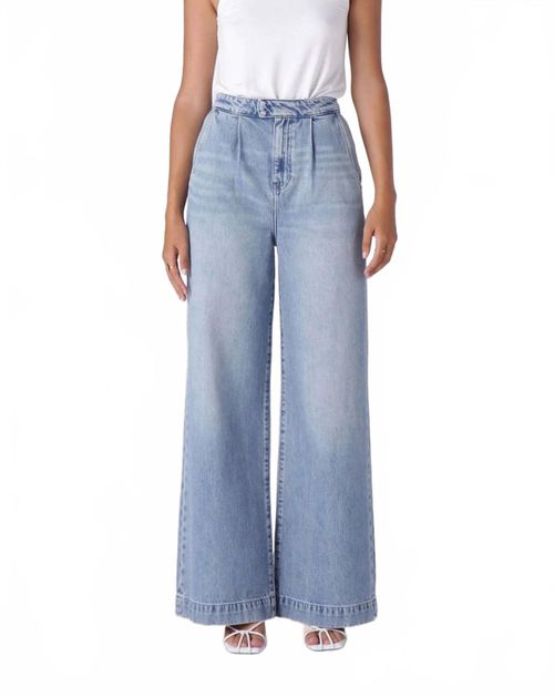 Wide Leg High Waisted Jeans In Light Indigo