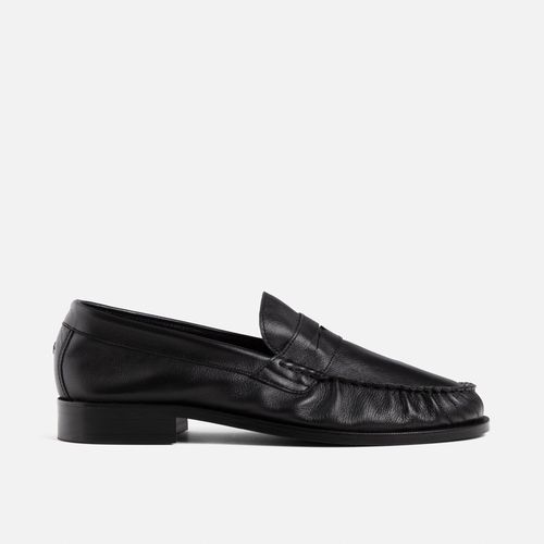 Men's Ezra Black Tumbled Ruched Loafer