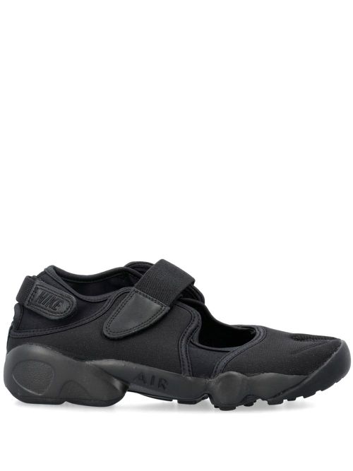 Swoosh-logo mesh sneakers - Black