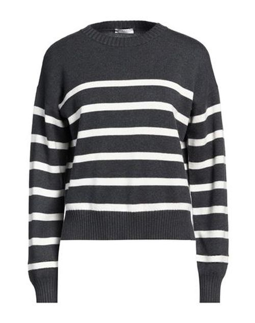 Woman Sweater Lead