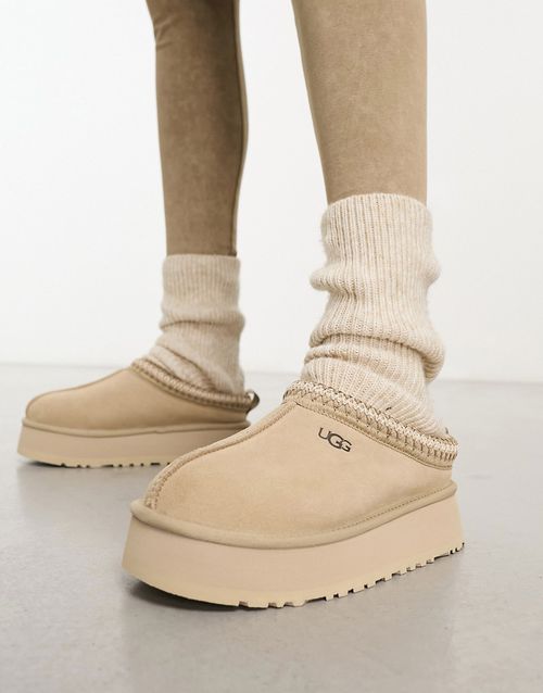 Tazz shearling lined platform shoes in stone-Neutral