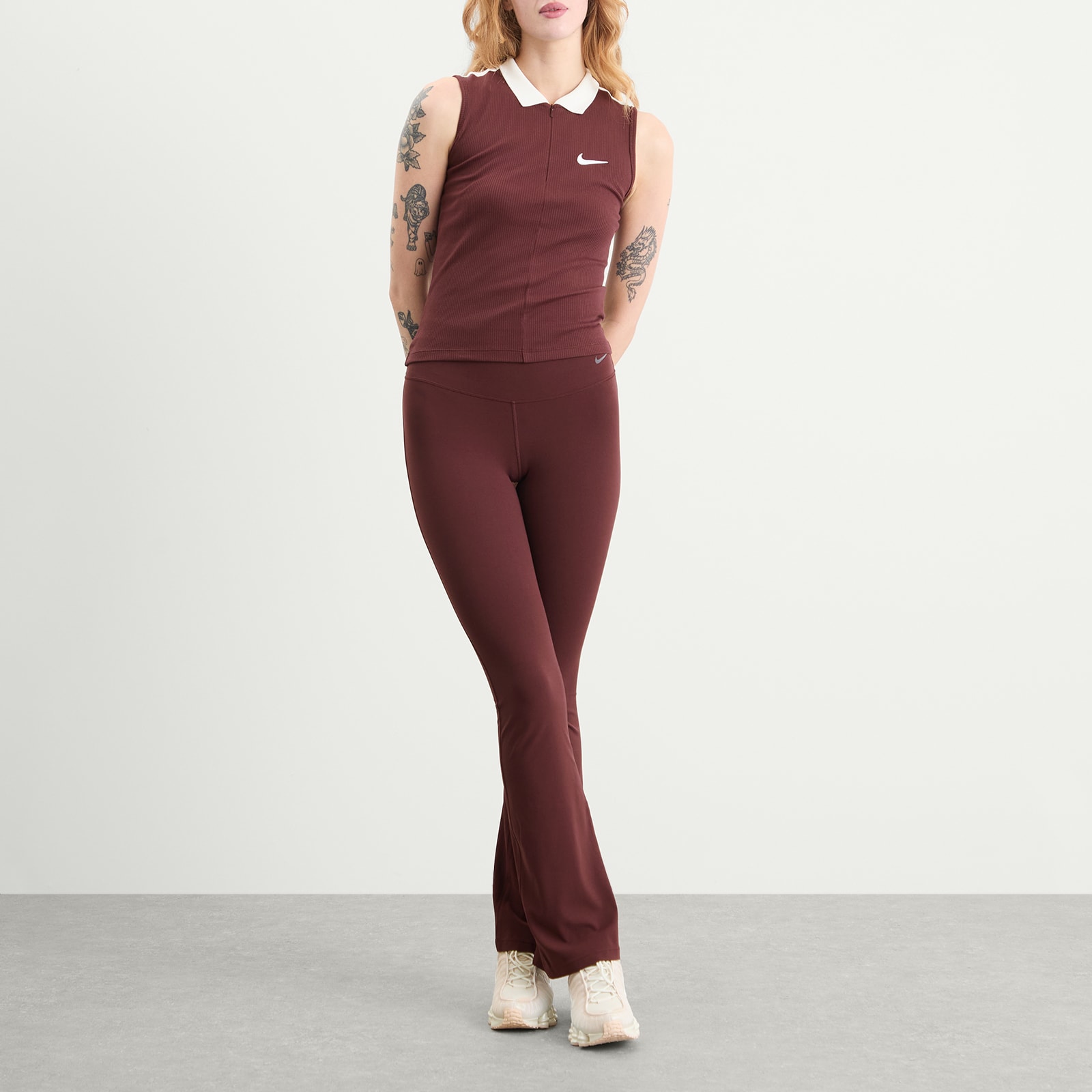 Women's Zenvy High Waisted Flared Pant in Burgundy Crush/Black