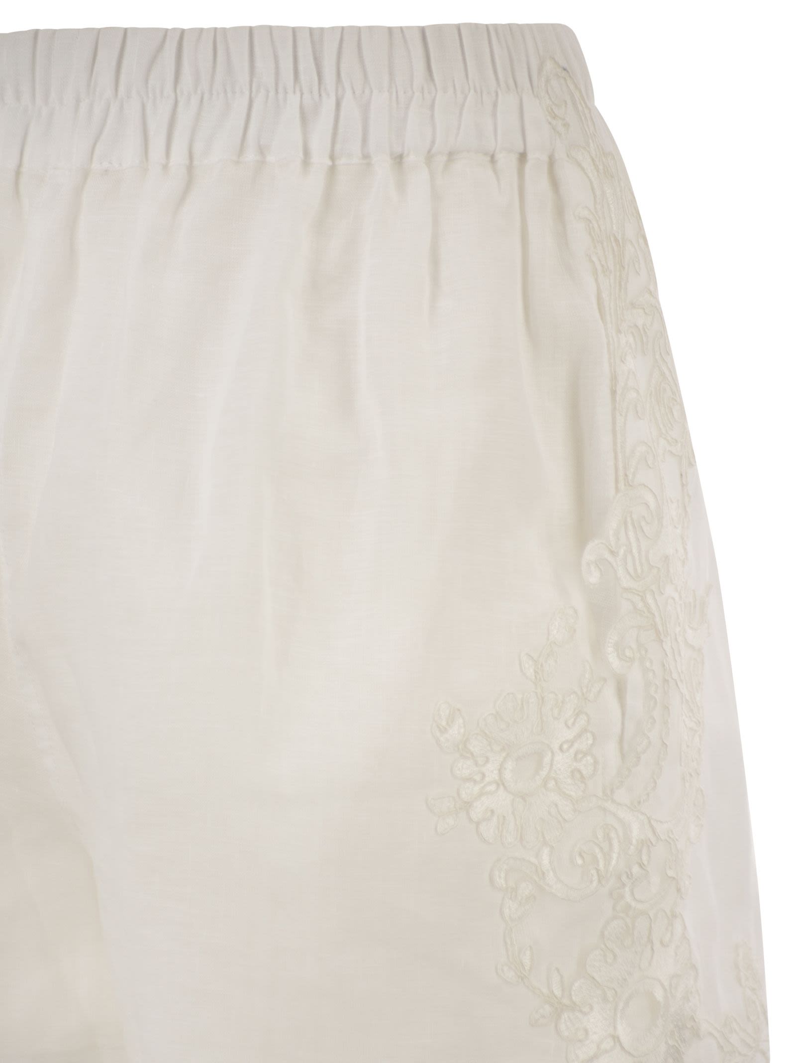 Maurizio Mykonos Short en lin avec broderie et élastiquée