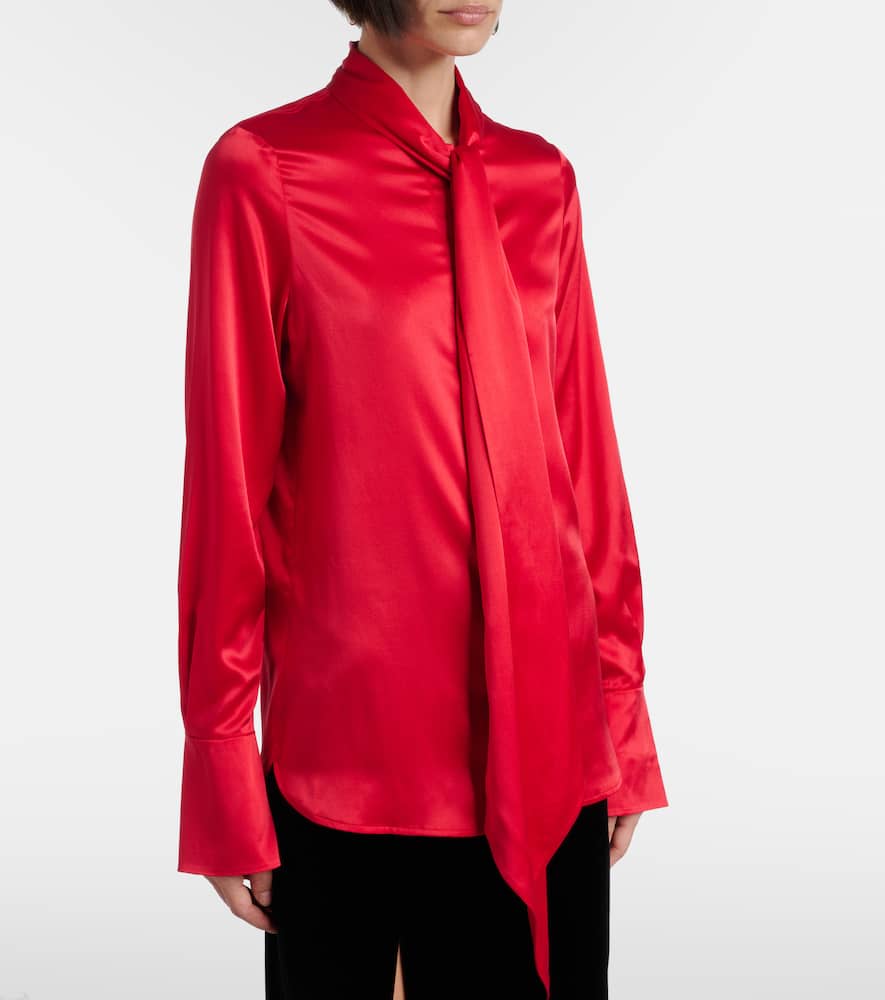 Lavalliere silk crêpe de chine shirt