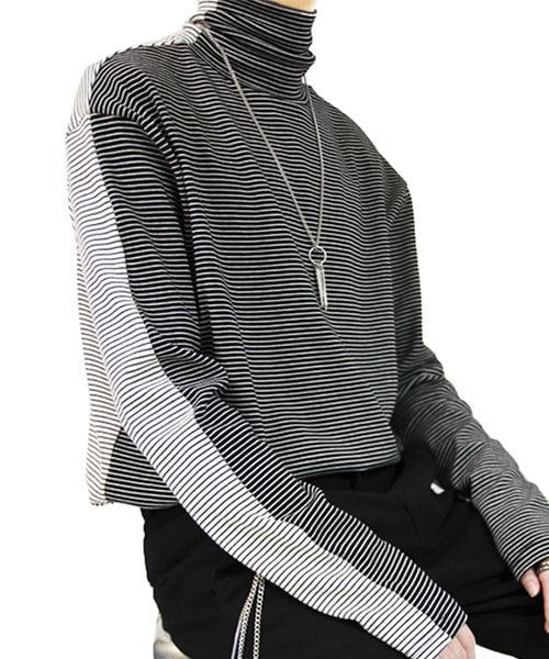Double striped turtleneck _ black & white