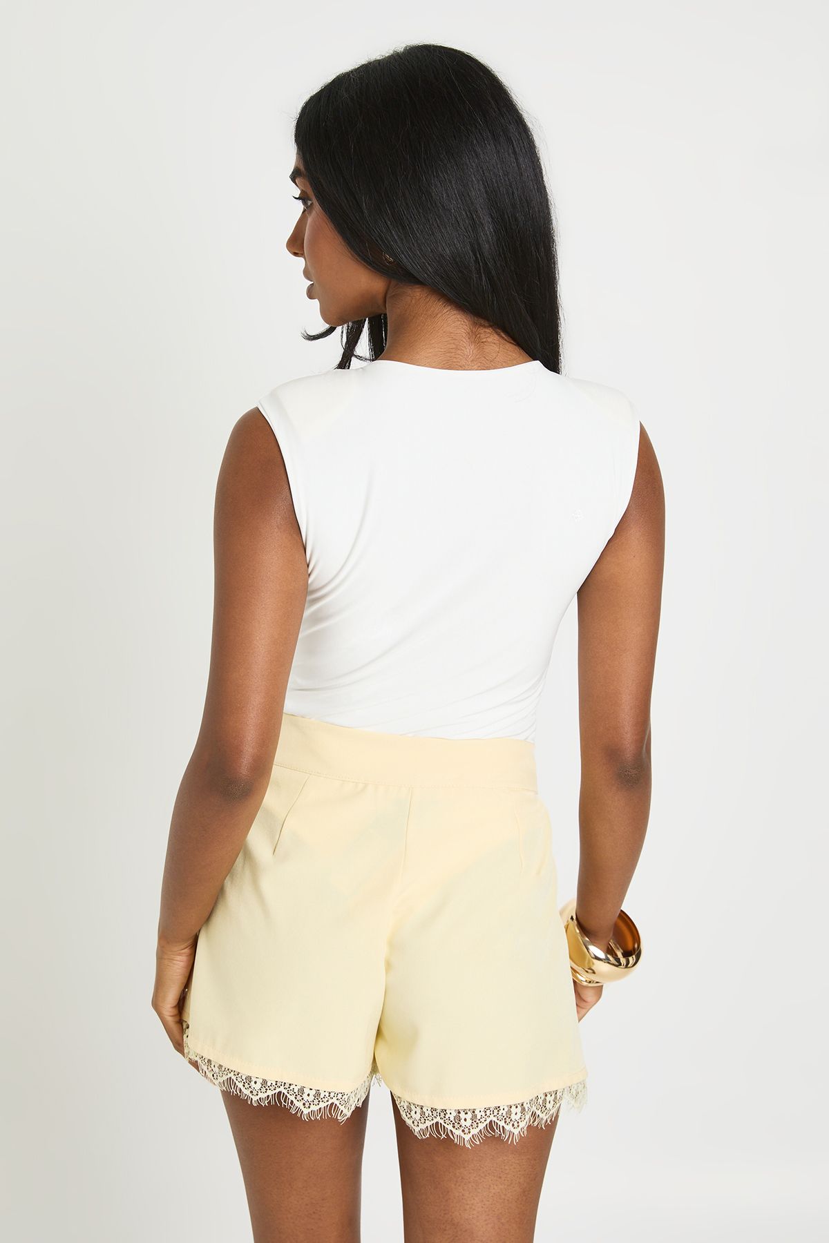 Boohoo Womens Lace Trim Tailored Shorts - Yellow