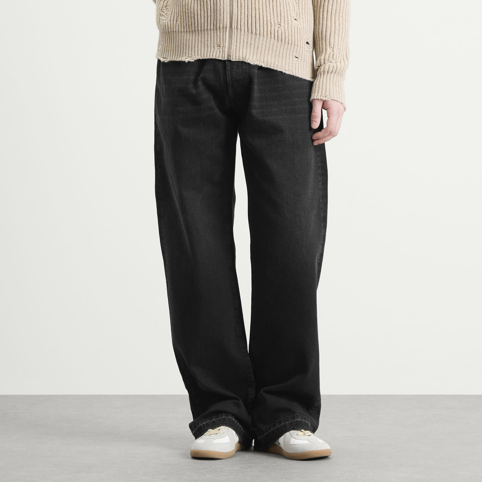 Men's Jeans in Washed Black