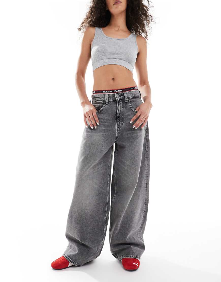 Charlie mid rise loose wide leg jeans in washed grey-Blue