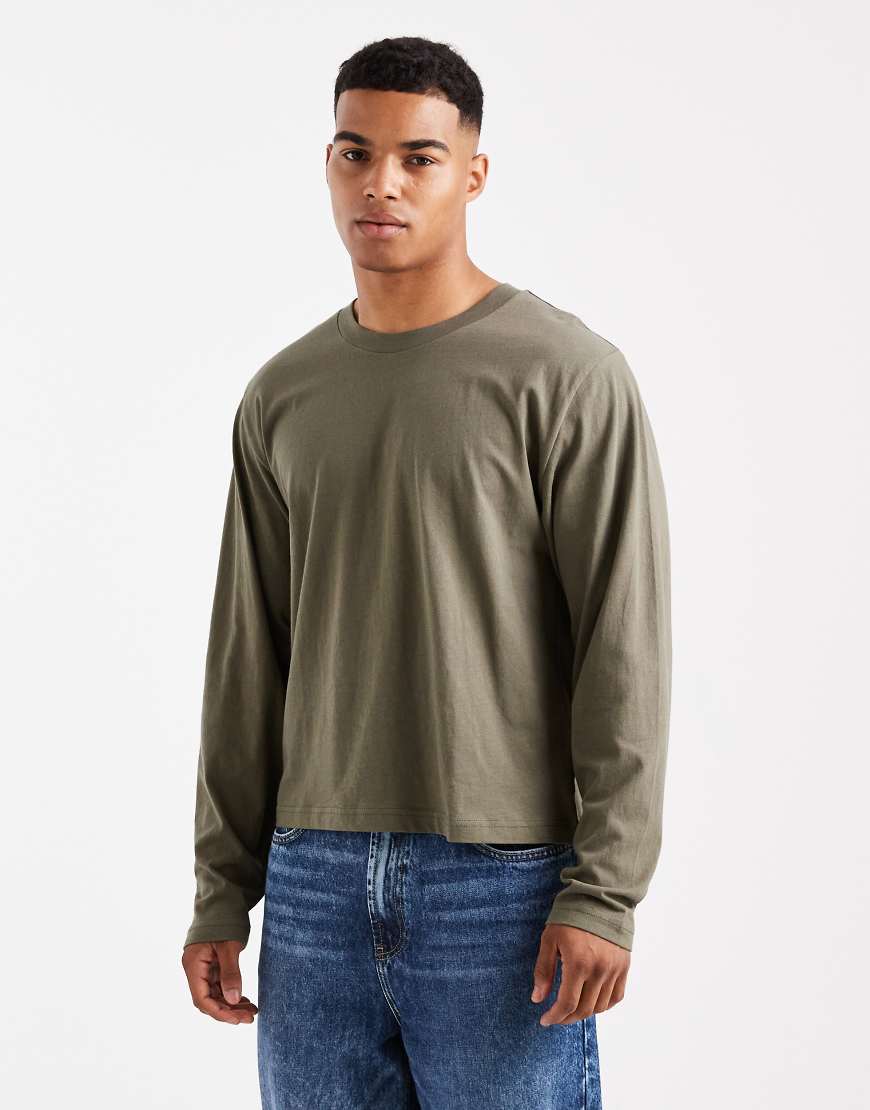 Cropped fit long sleeve in green