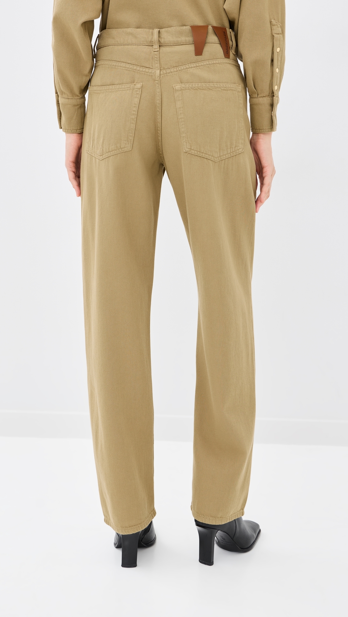 Gale Relaxed Fit Tencel Denim Jeans Sand