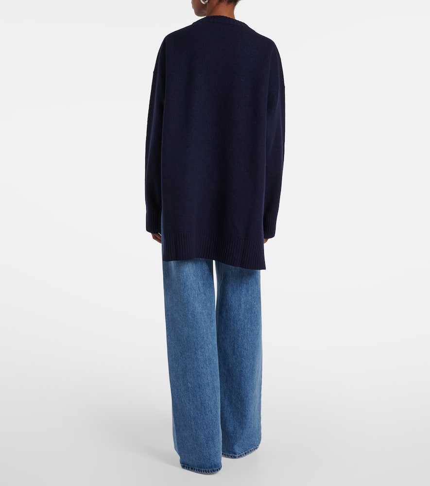 Wool sweater