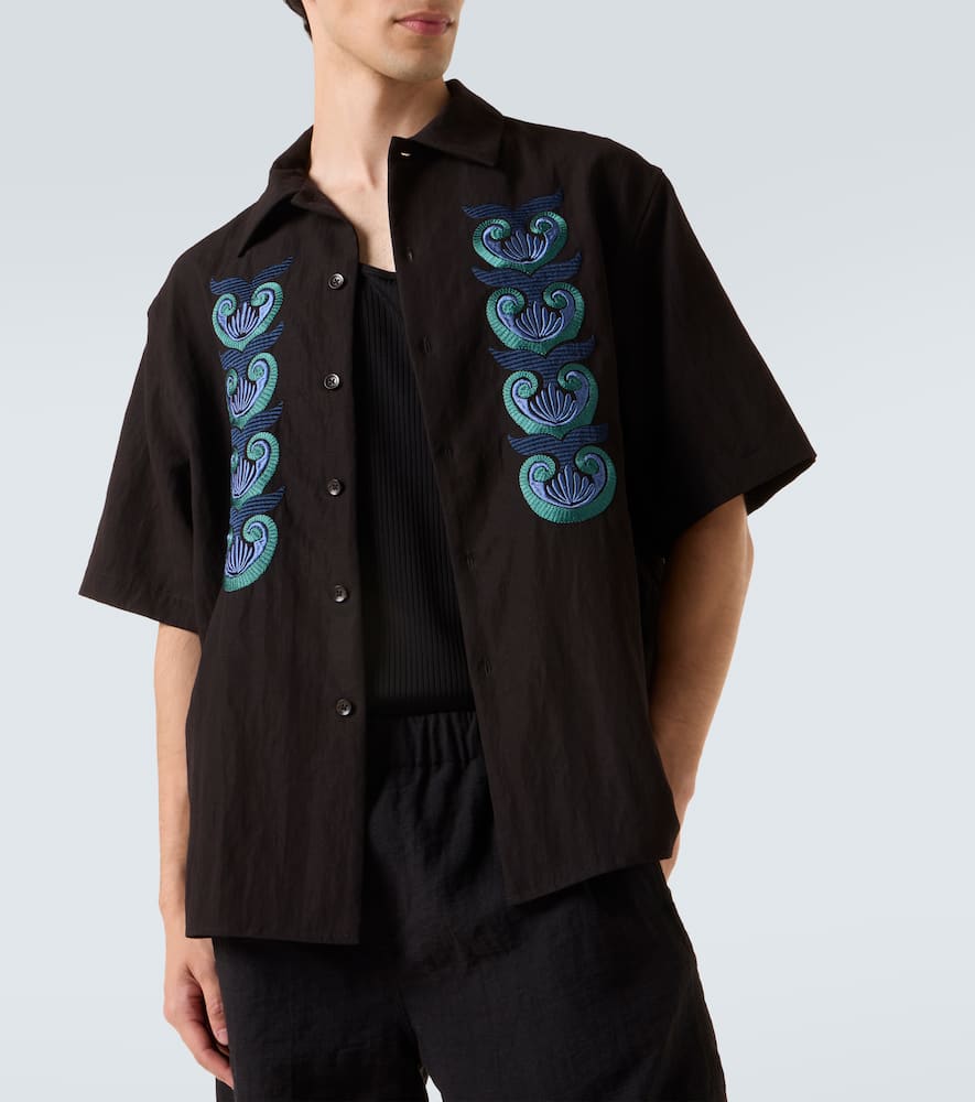 Embroidered shirt