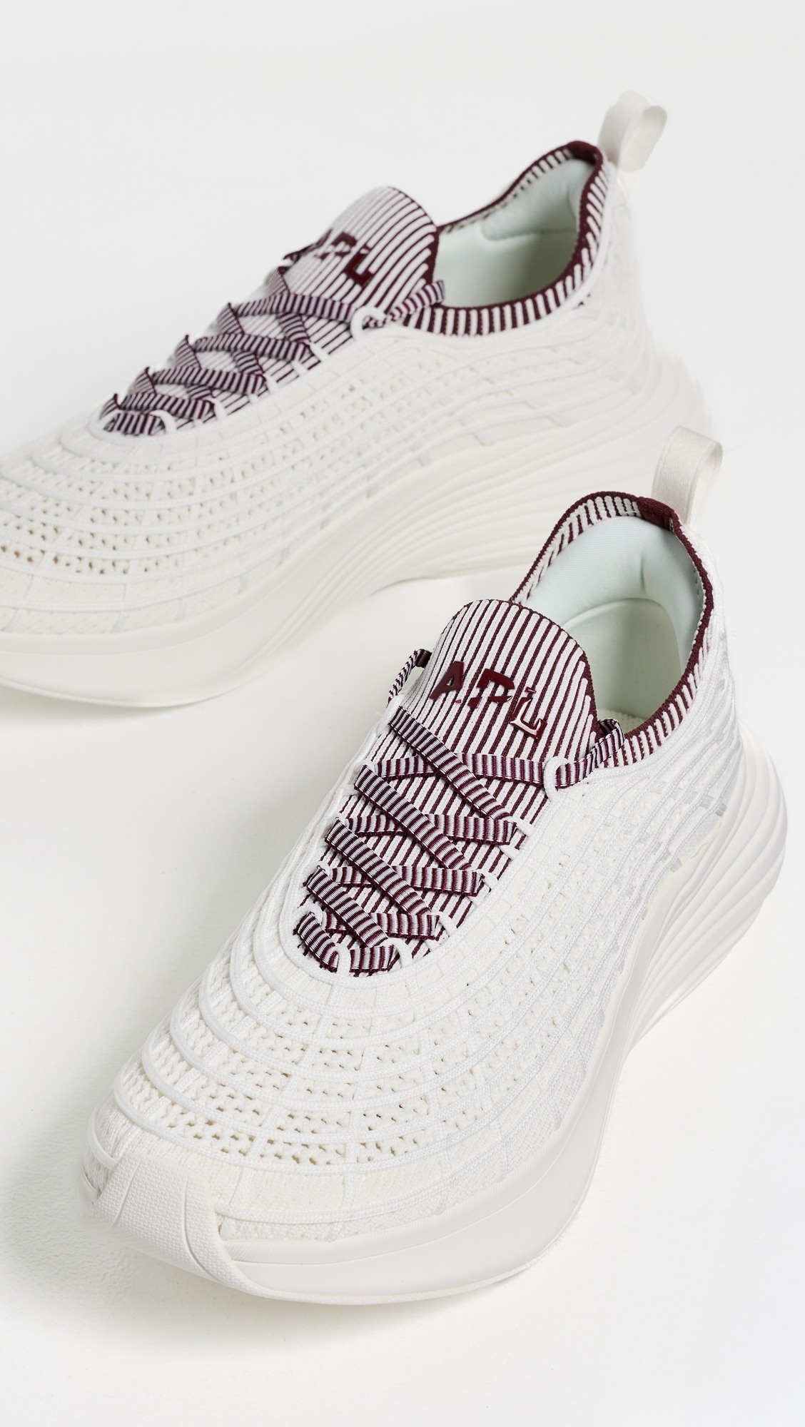 Techloom Zipline Sneakers Ivory/Burgundy/Ribbed