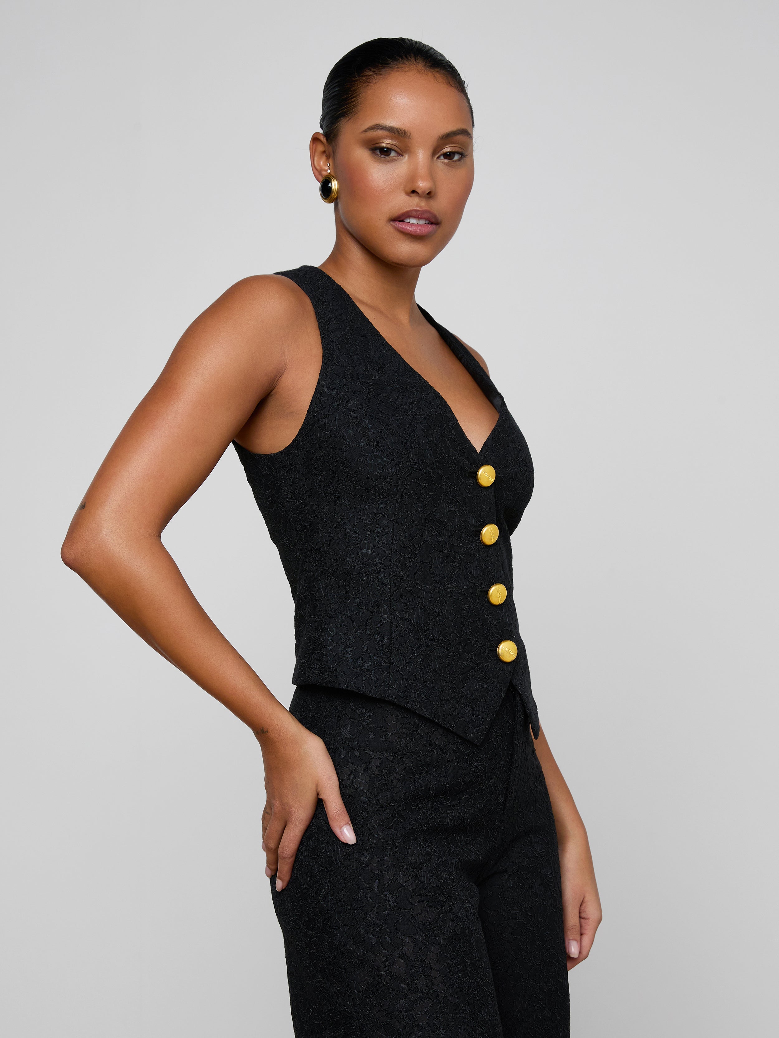 Kino Lace Vest In Black