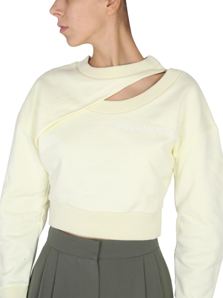 Beige Solid Crew Neck Sweatshirt