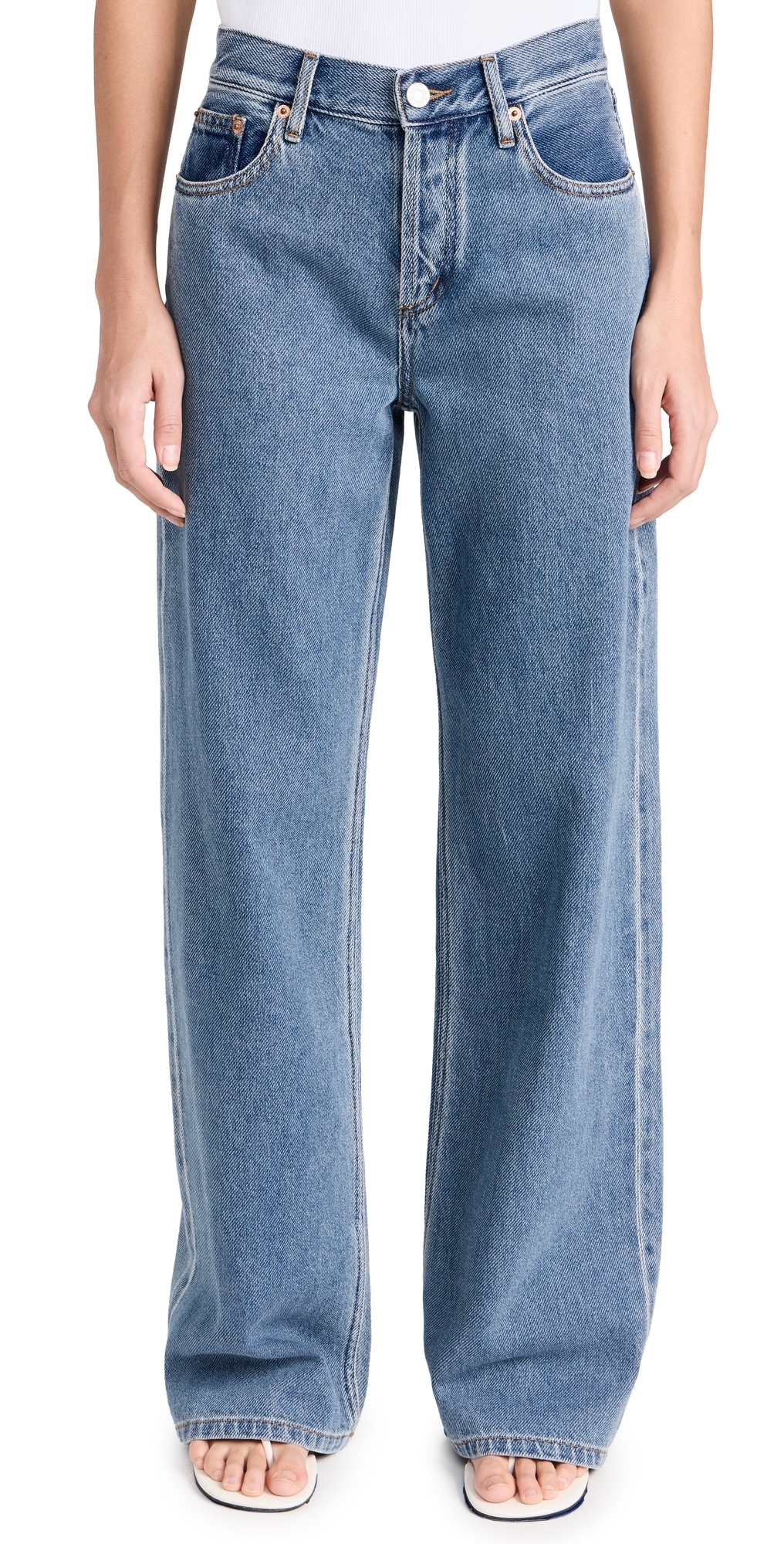 Walker in Cloud Classic Blue Jeans Cloud Classic Blue