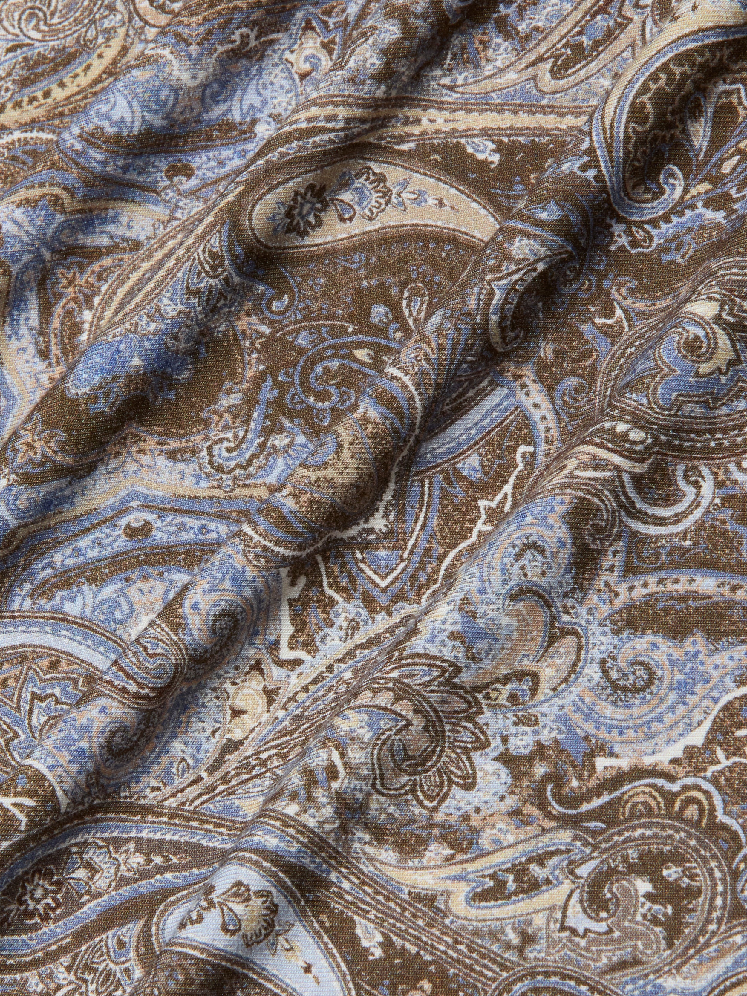 Ressi Fitted T-Shirt In Neutral/blue Ditsy Paisley