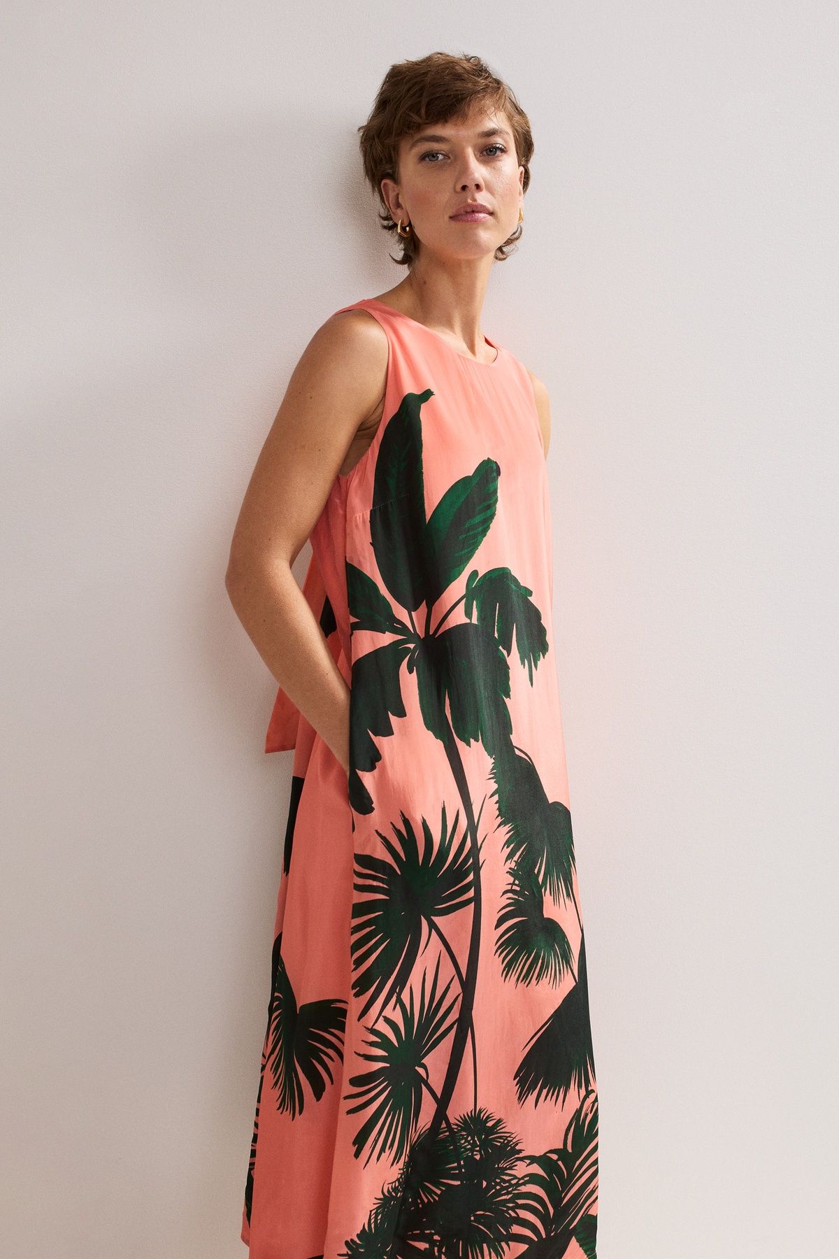 Phase Eight Women's Leila Palm Midi Dress in Cora
