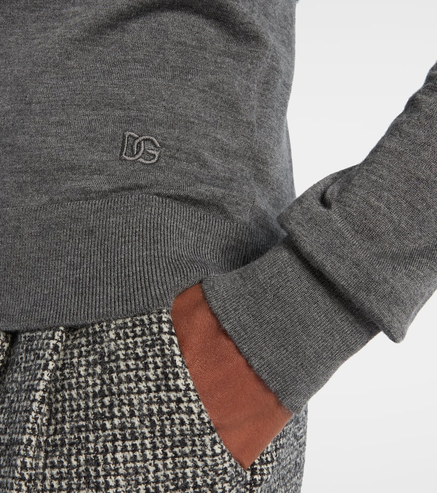 Cashmere cardigan