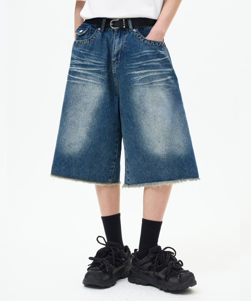 Rain Slub Two-tuck Bermuda Denim Shorts_INDIGO