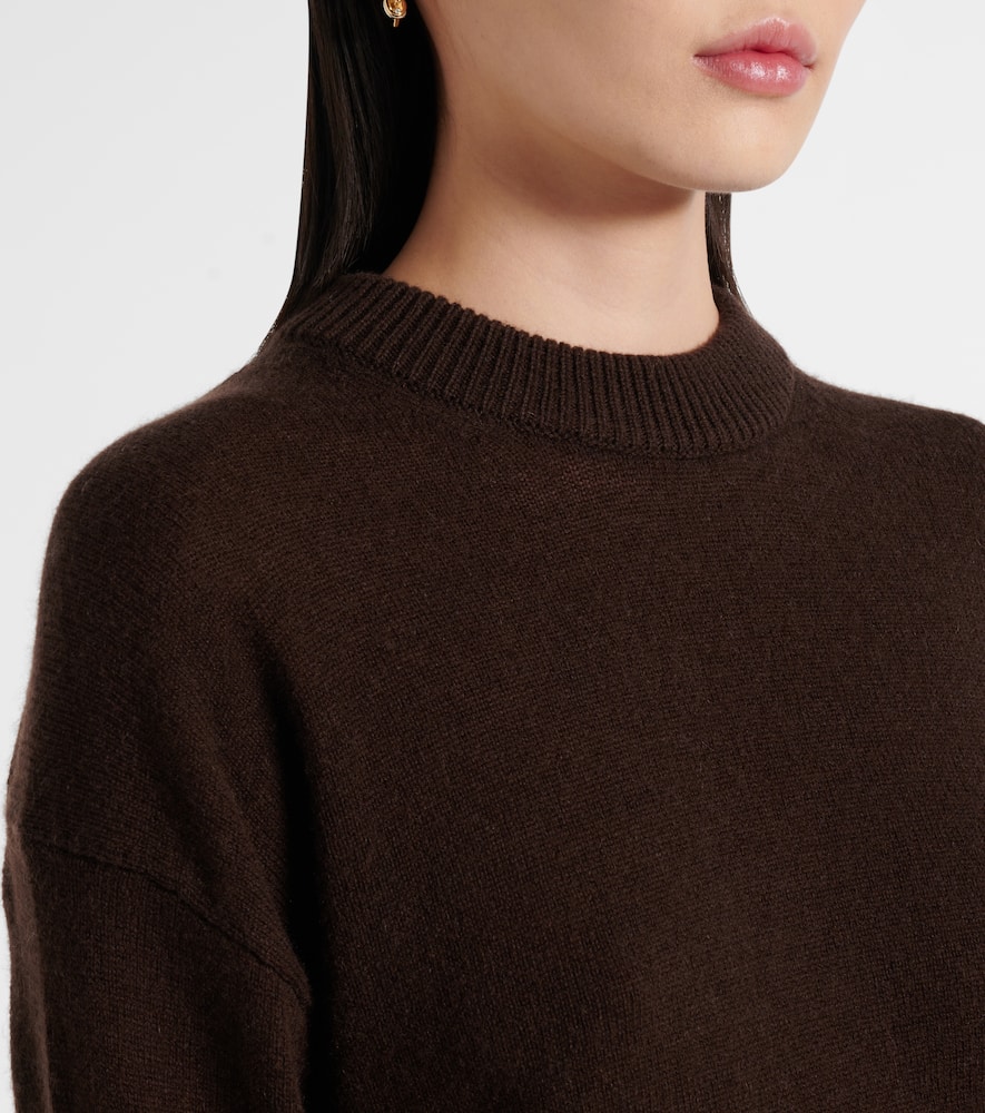 Wool and cashmere sweater