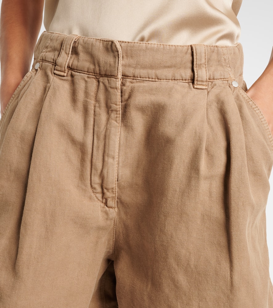 Cotton and linen Bermuda shorts