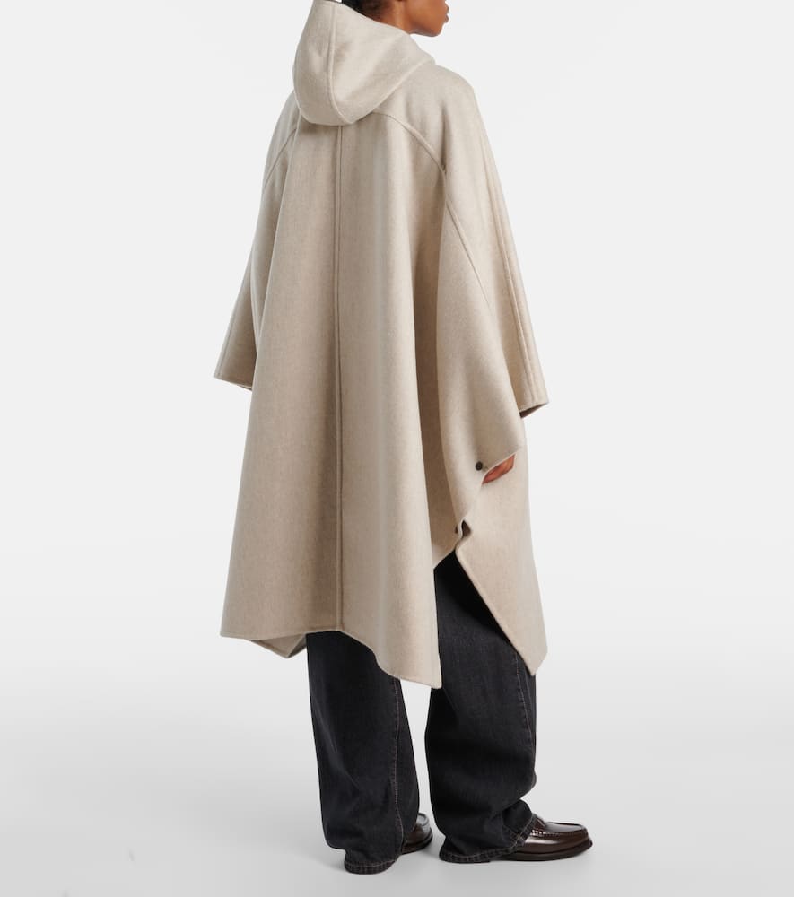 Hooded cashmere coat