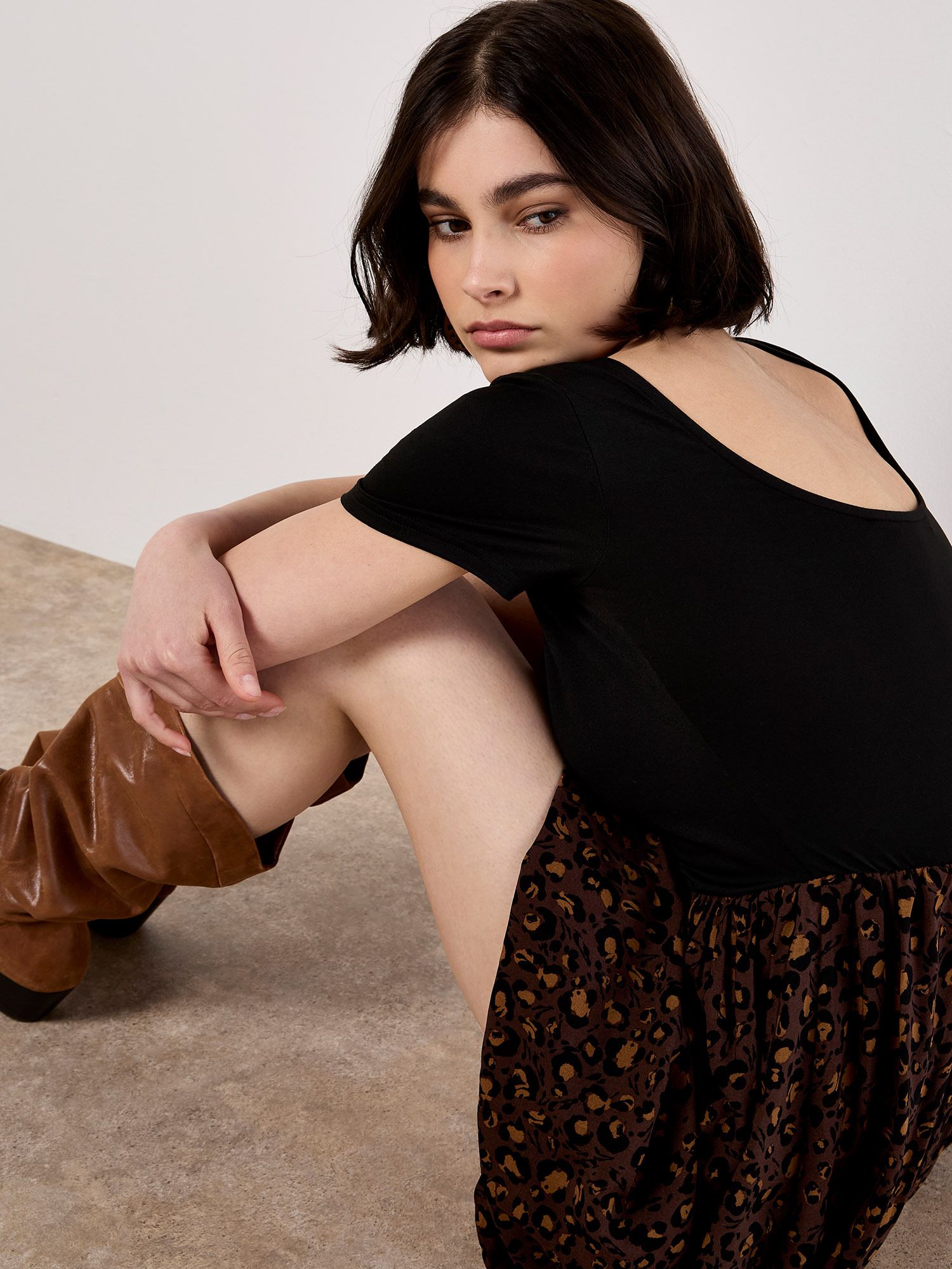 Apricot Women's Leopard Print Jersey Mini Dre
