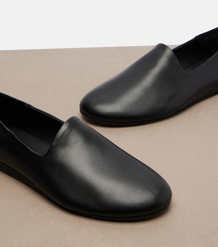 Leather slip-on shoes