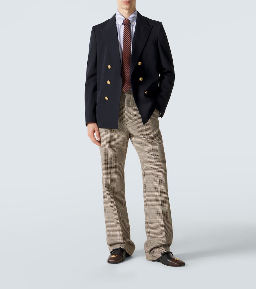 Double-breasted virgin wool blazer