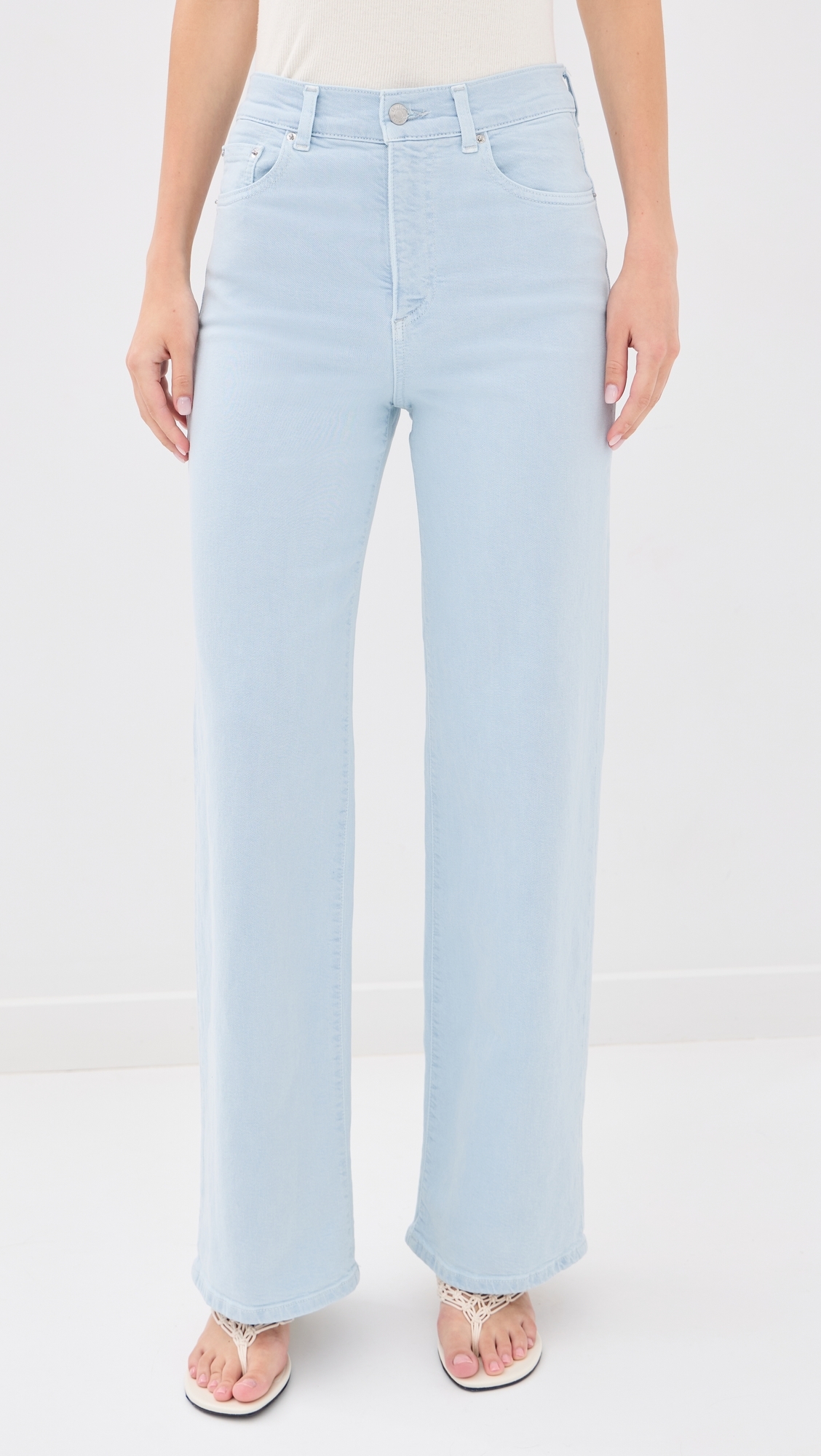 Column Jeans Powder Blue