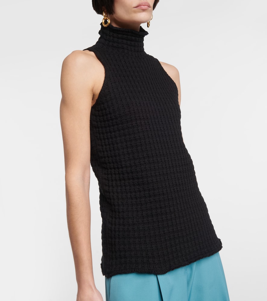Frayed cotton top
