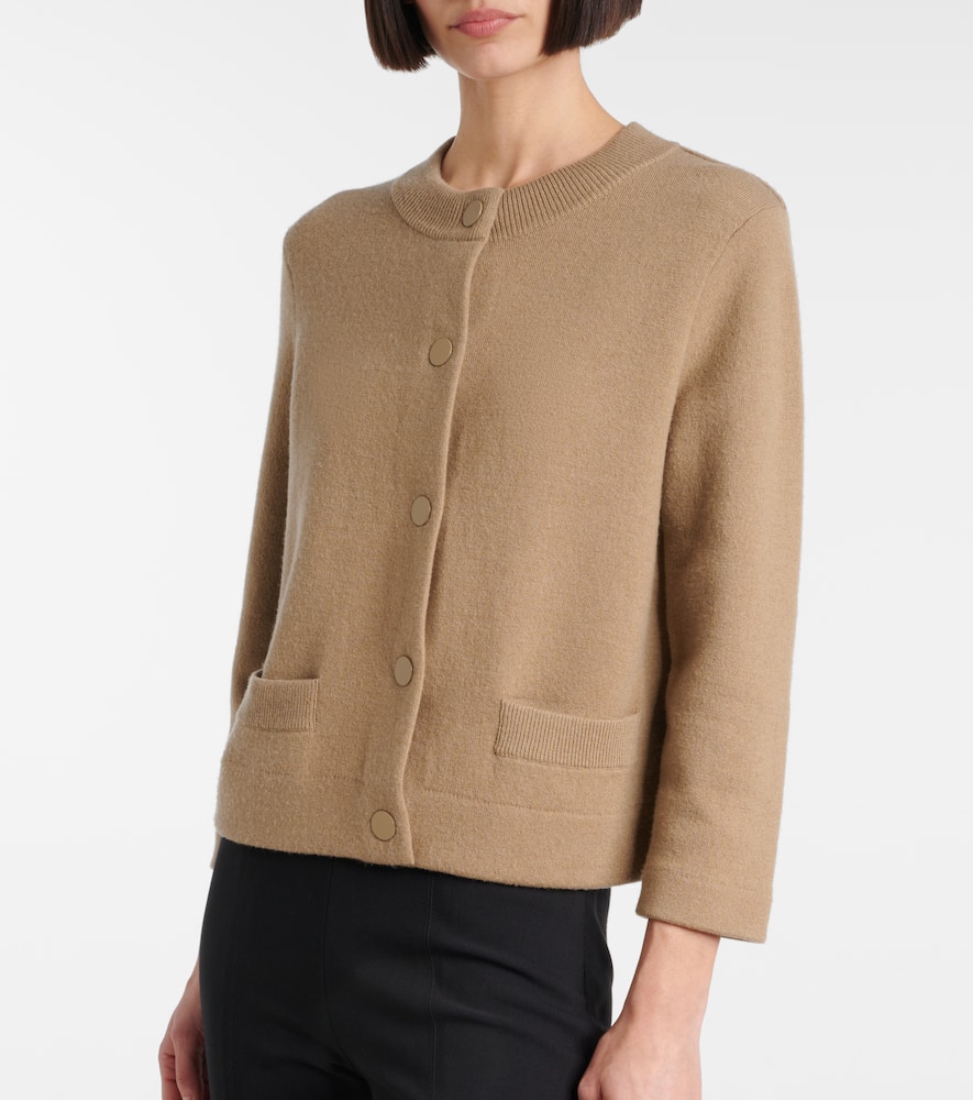 Shrunken wool and cashmere cardigan