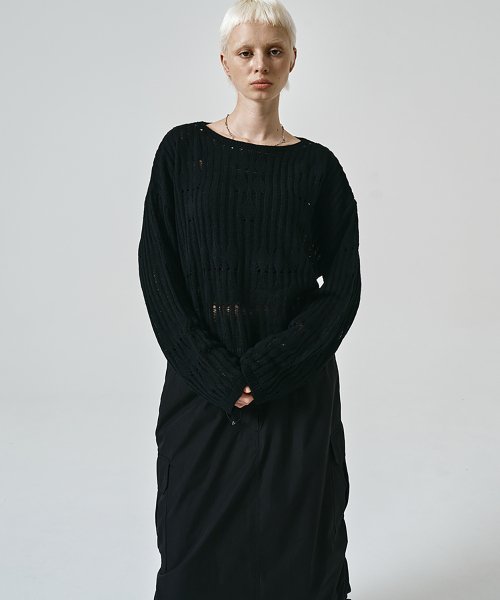 Wool Damaged Boat Neck Knit Top
