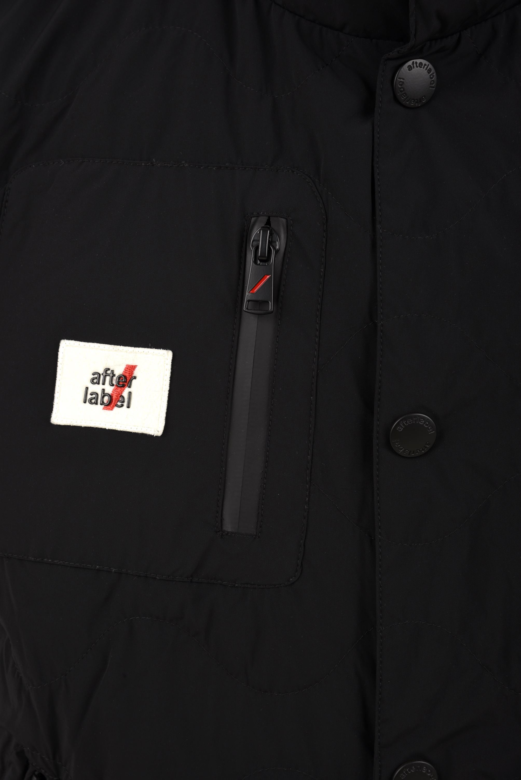 Après les vestes d'étiquette noire