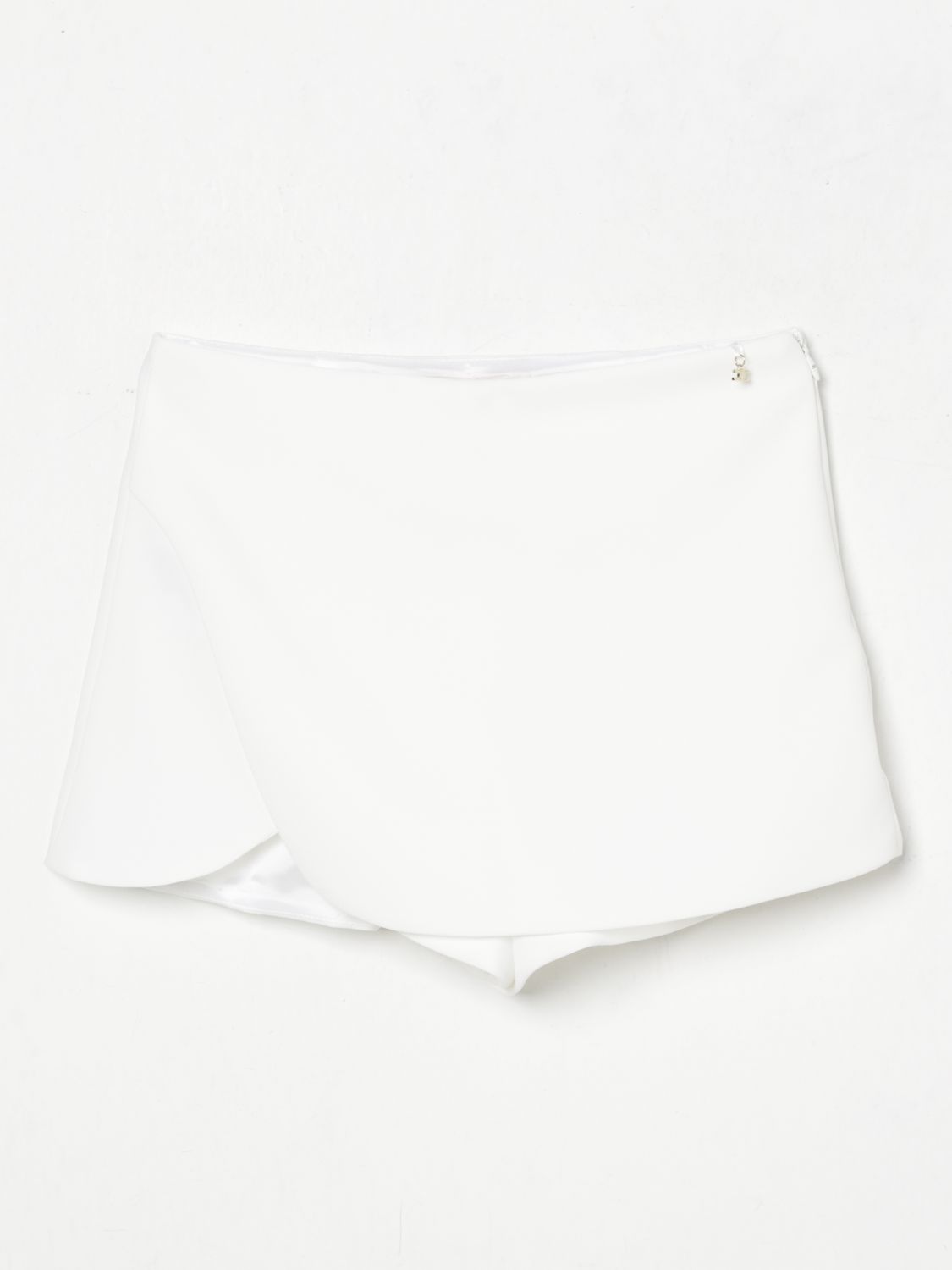 Crepe shorts - White