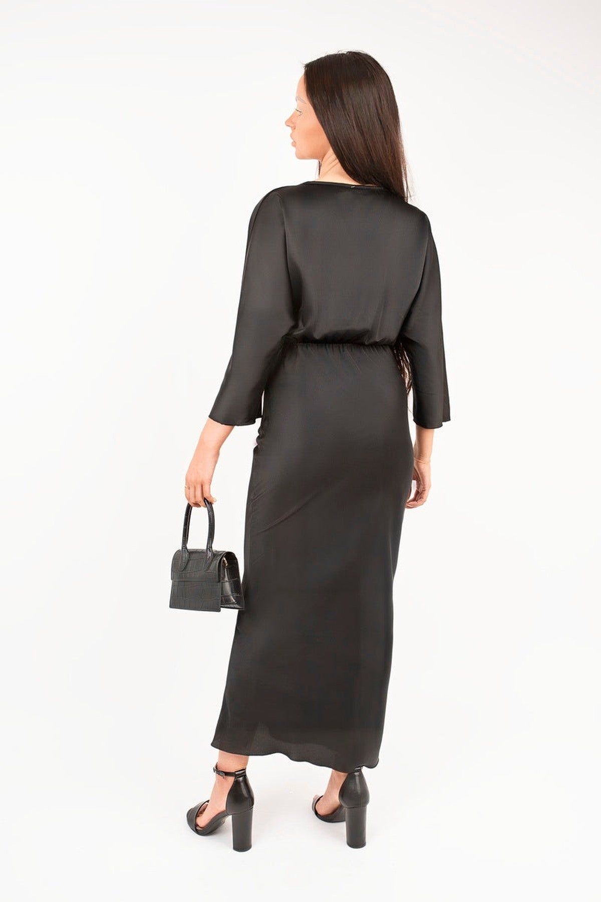 Ikrush Kylie V-Neck Twist Front Midi Dress In Magenta