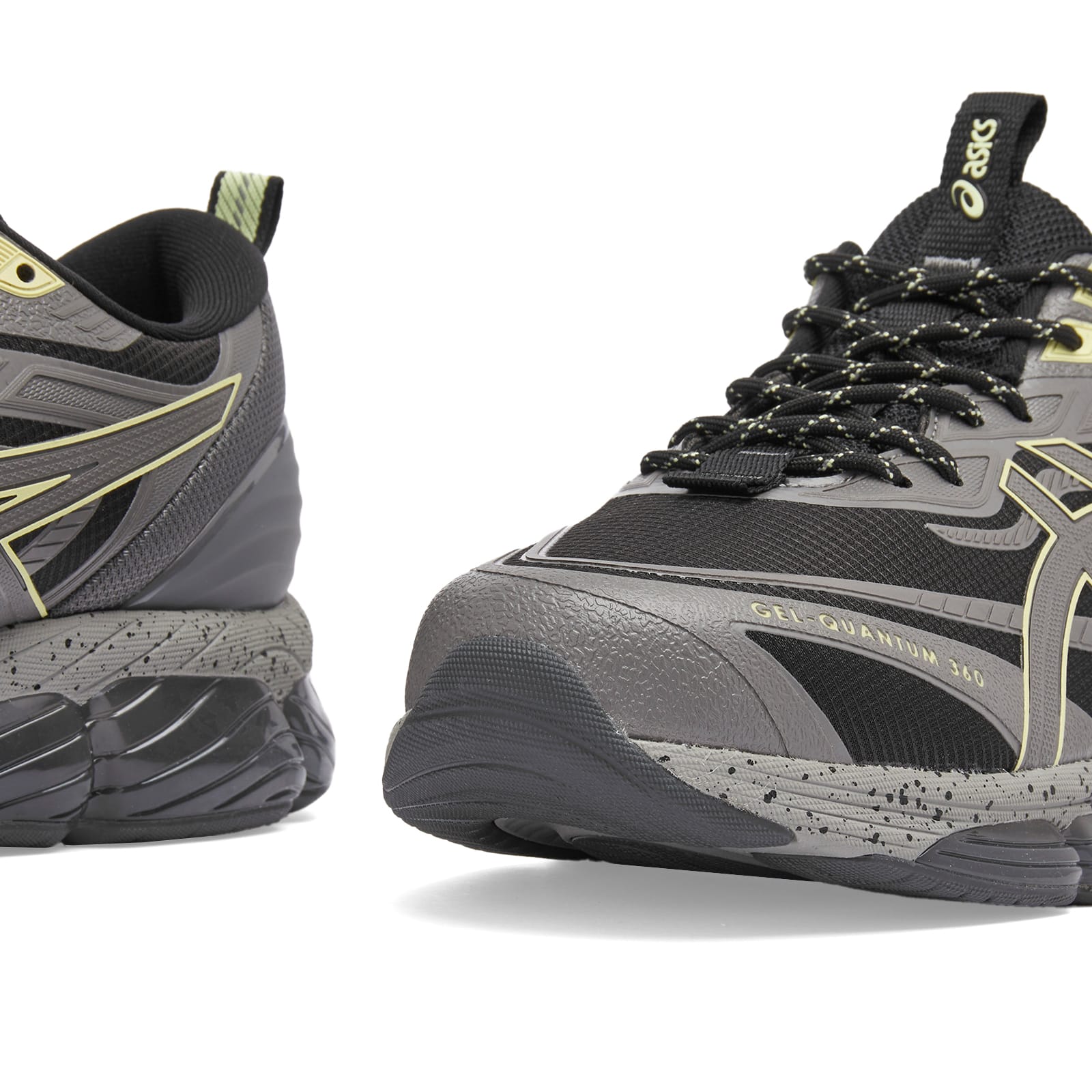 Gel-Quantum 360 VIII Utility Sneakers in Black/Carbon