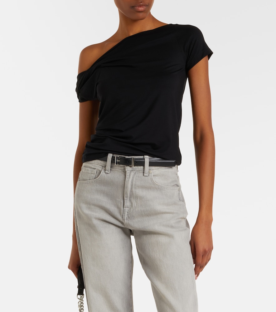 One-shoulder T-shirt