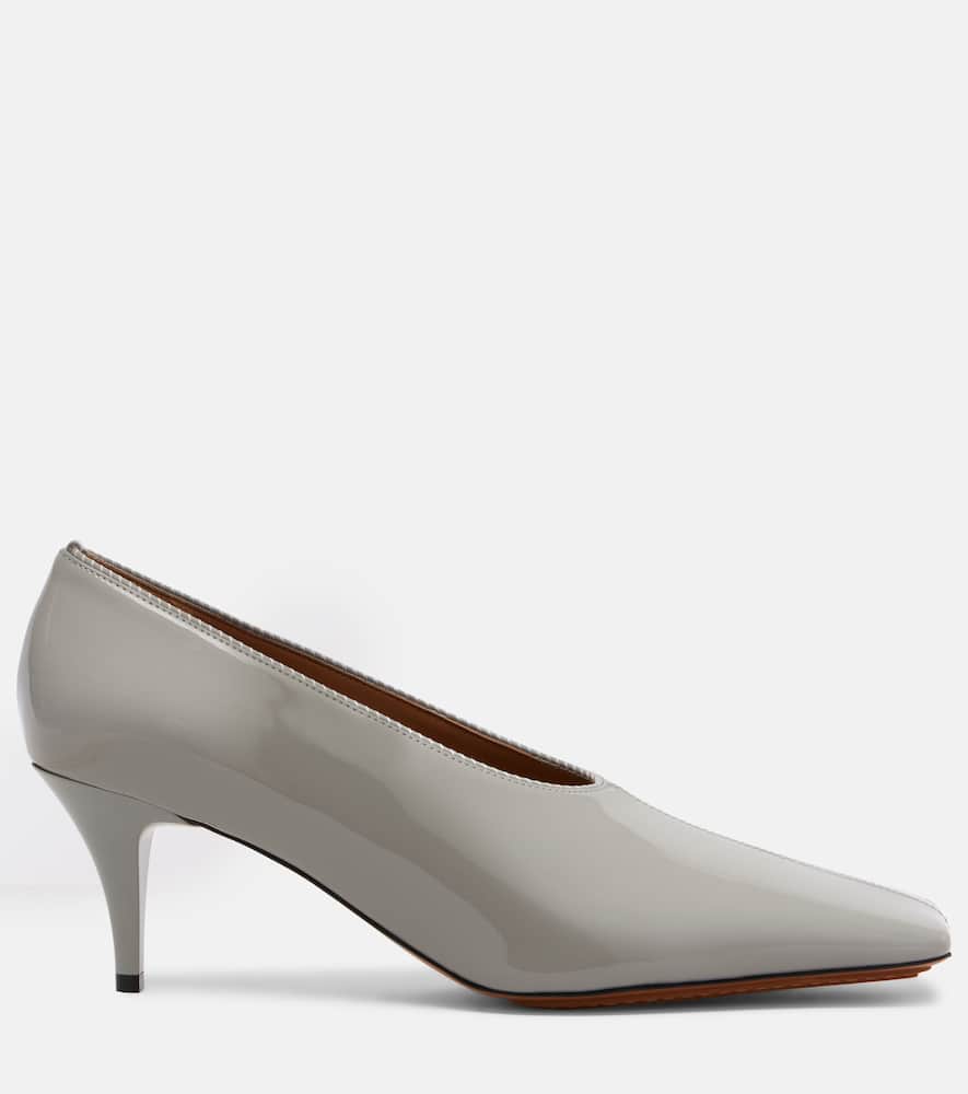 Coated pumps