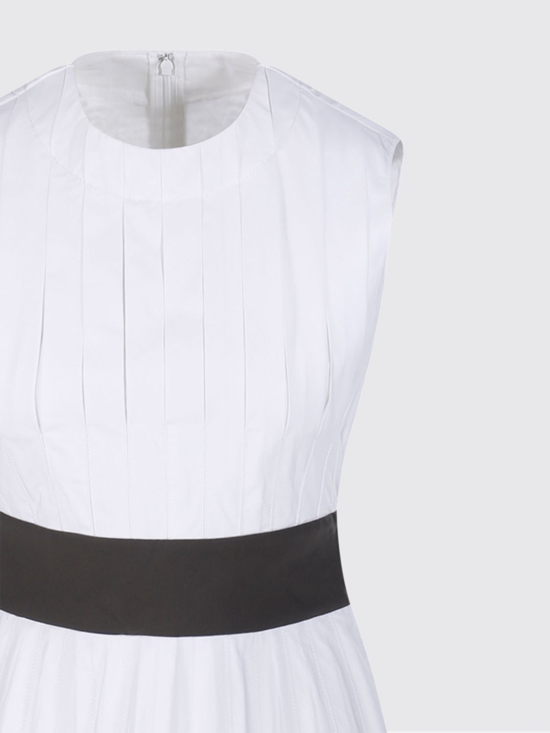 Dress Woman color White